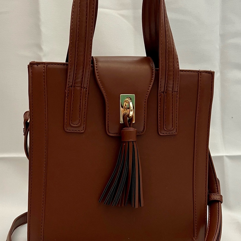 Elegant Brown Leather Tote Bag